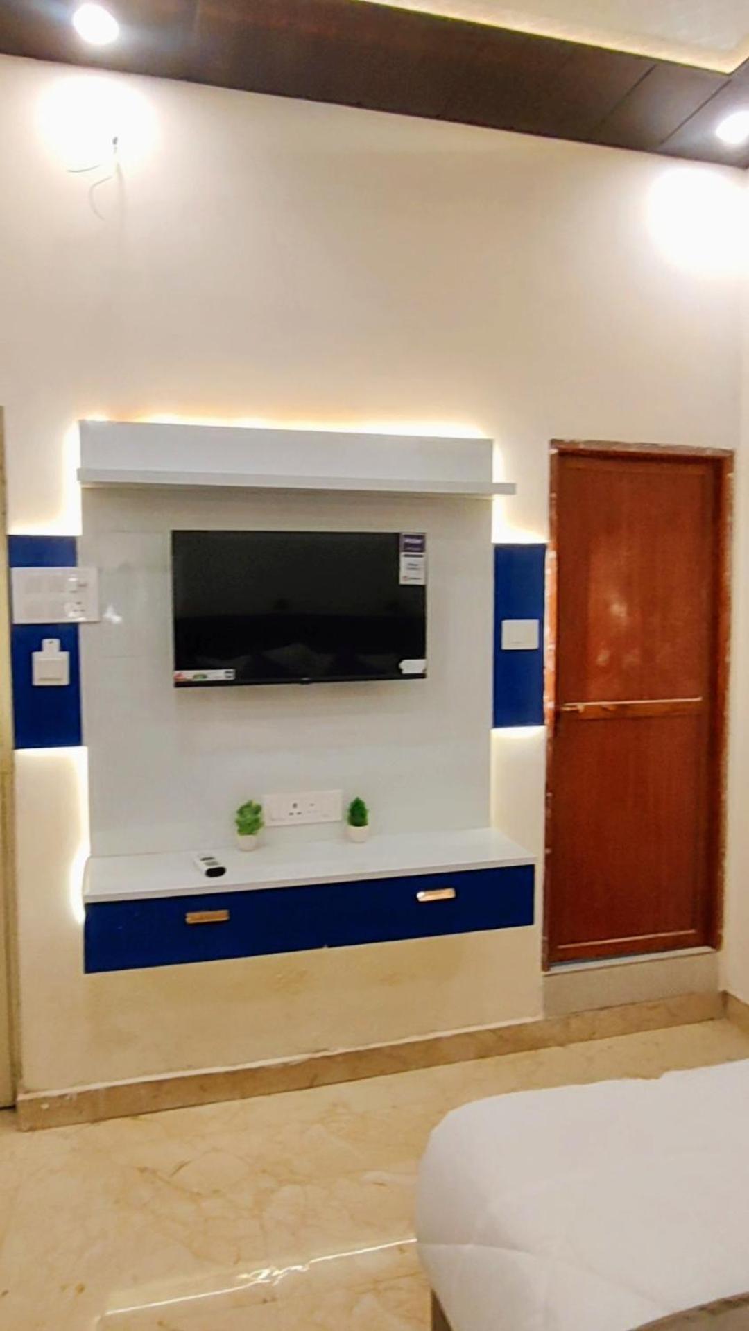 Hotel Sri Krishna Residency à Bénarès Extérieur photo