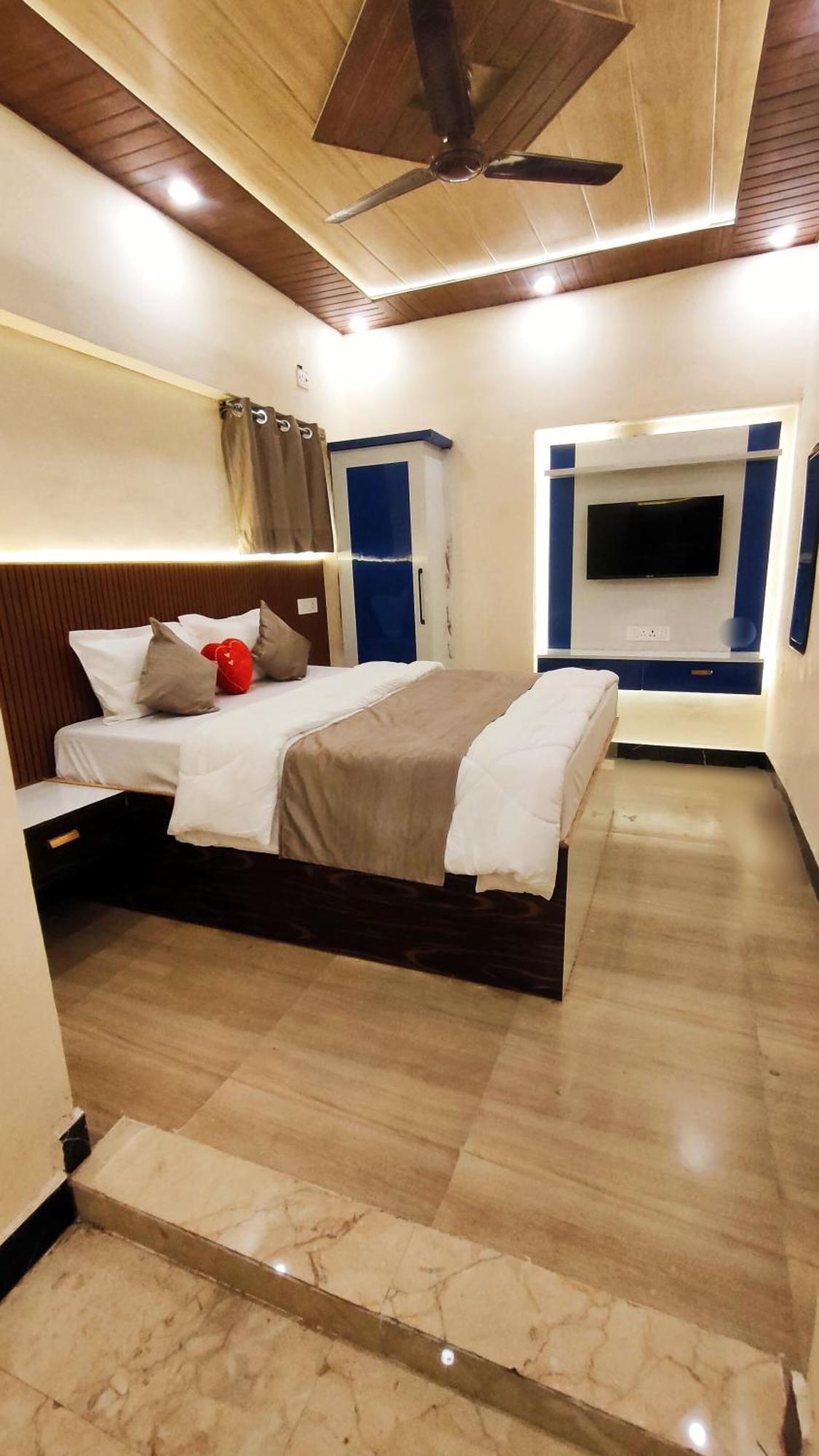 Hotel Sri Krishna Residency à Bénarès Extérieur photo